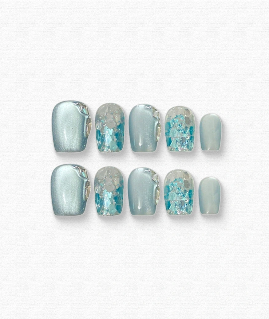 Blue Glass Sea Press-on Nails