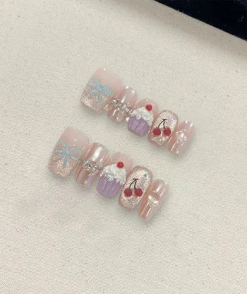 Alternative view of Cupcake Press-on Nails