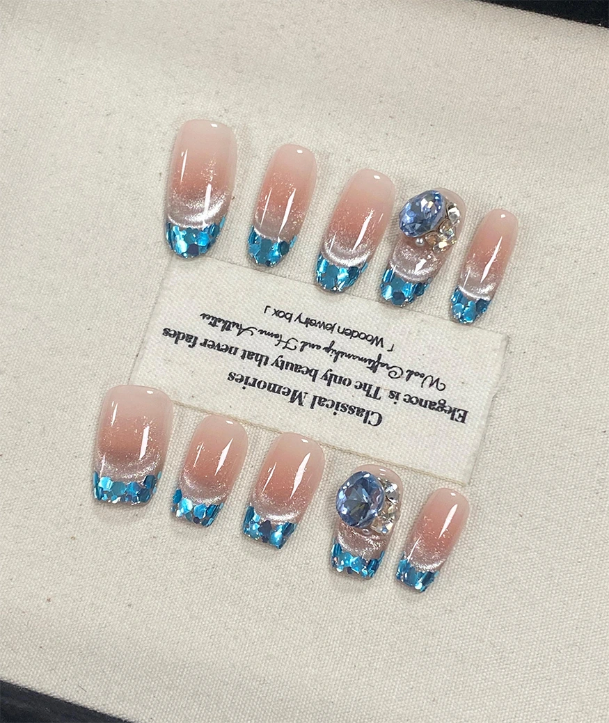 Heart of The Ocean Press-on Nails - Image 2
