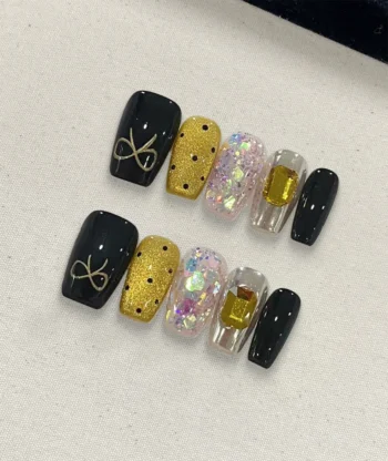 Alternative view of First Day of Summer Press-on Nails