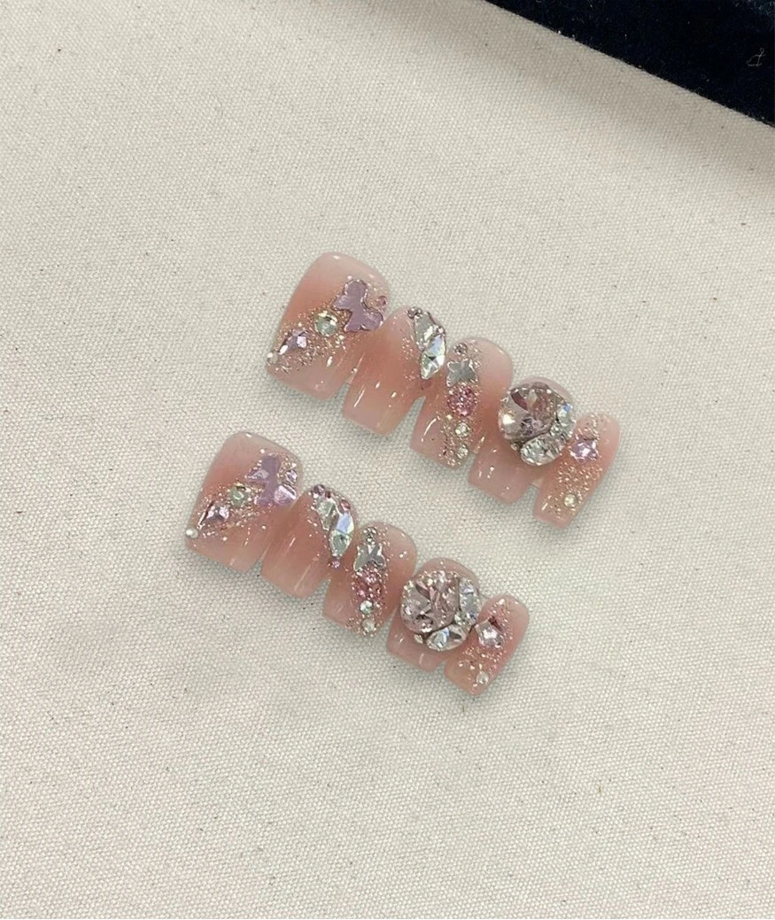 Stunning Beauty Press-on Nails - Image 2