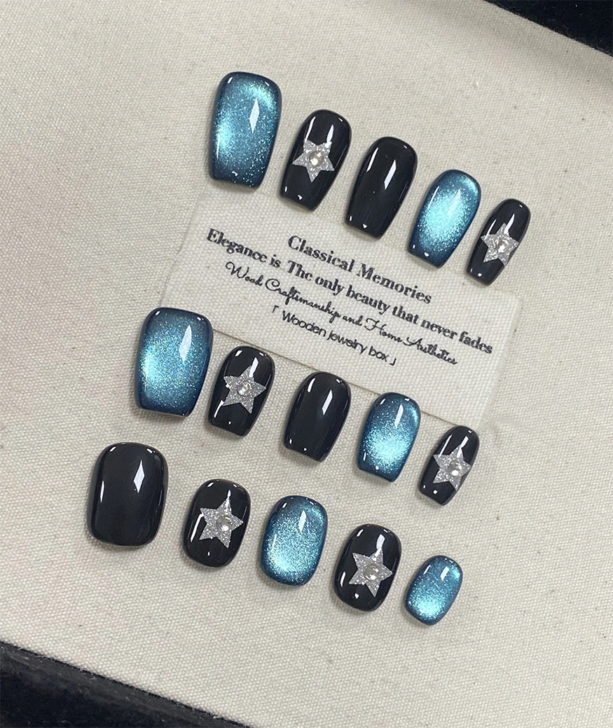 Seoul Girl's High School Press-on Nails - Image 2