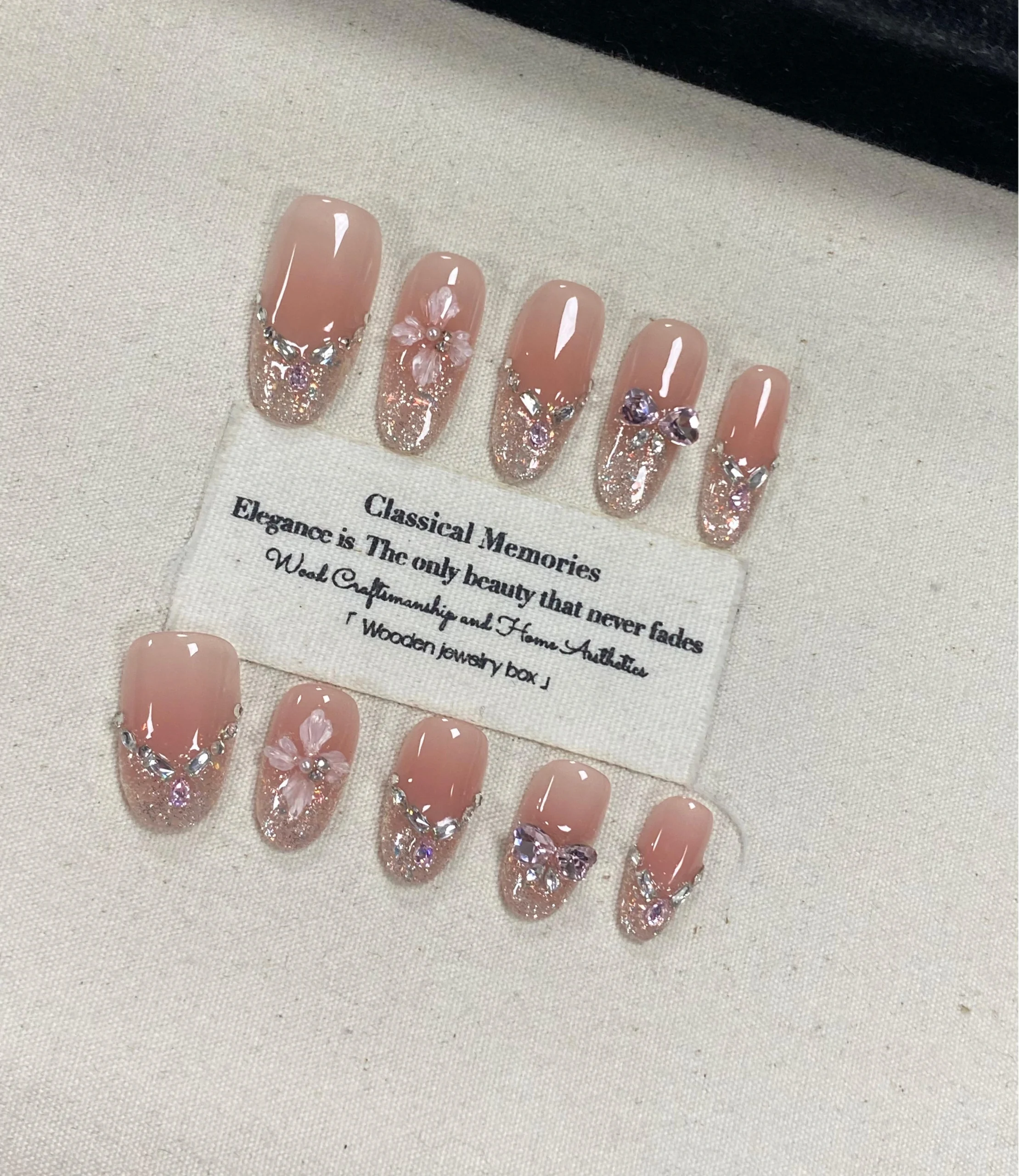 Ravishingly Beautiful Press-on Nails - Image 2